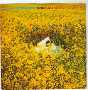 DAVE STEWART & BARBARA GASKIN, BUSY DOING NOTHING / THE WORLD SPINS SO SLOW