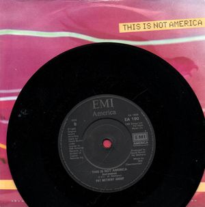 DAVID BOWIE & PAT METHENY GROUP , THIS IS NOT AMERICA / INSTRUMENTAL