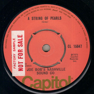JOE BOBS NASHVILLE SOUND CO , A STRING OF PEARLS / IN THE MOOD