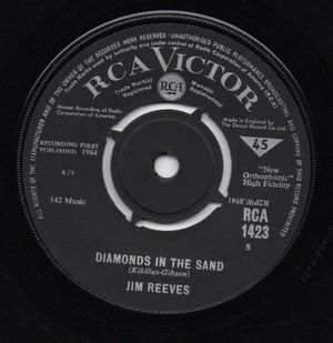 JIM REEVES , DIAMONDS IN THE SAND / THERE'S A HEARTACHE FOLLOWING ME 